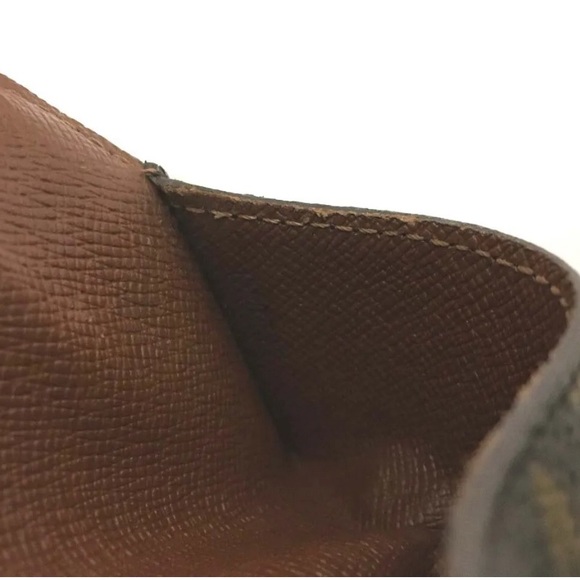 Louis Vuitton Monogram Ludlow Wallet Coin Case - Picture 9 of 11